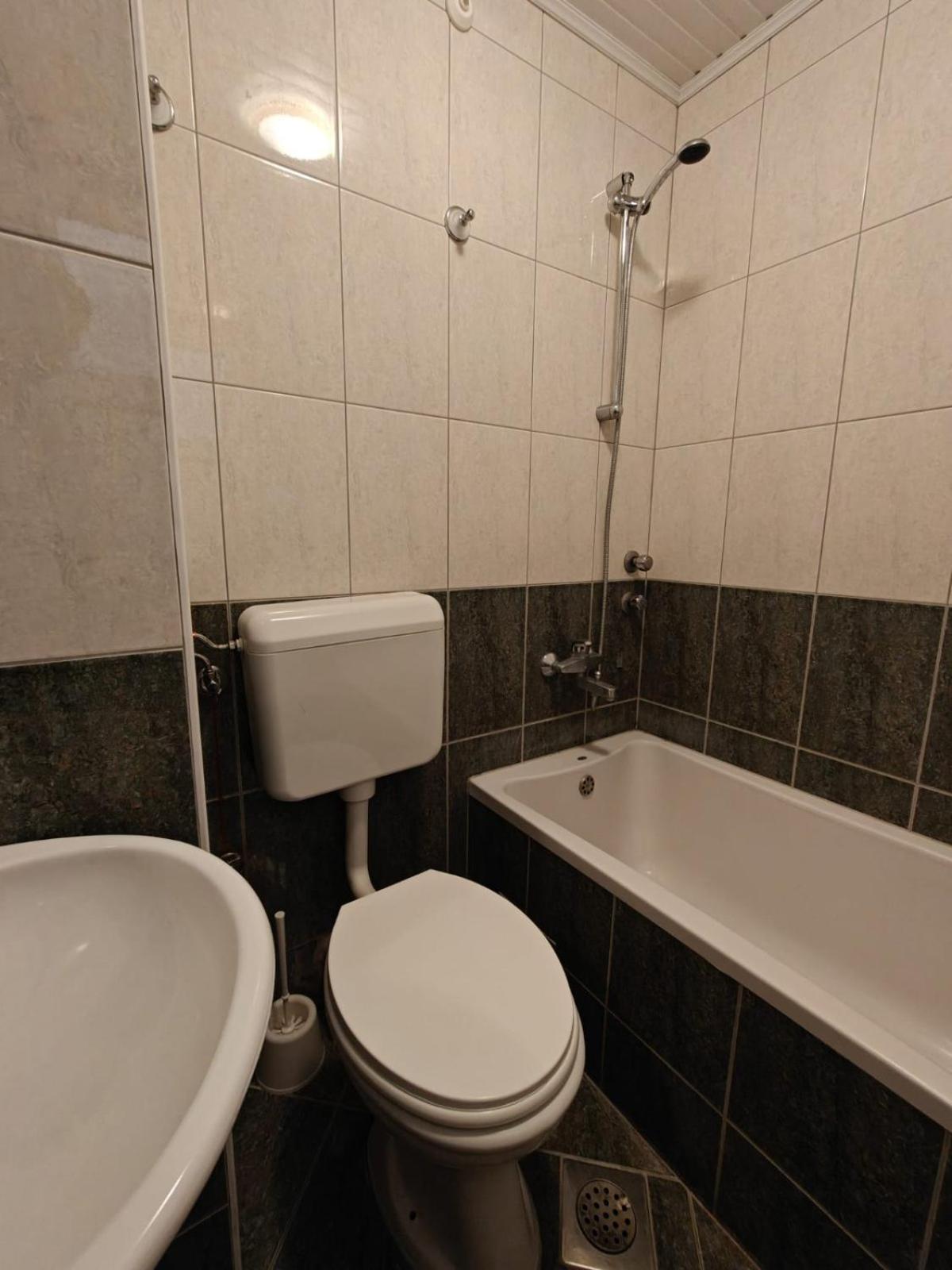 Hotel Ariston Струга Екстериор снимка