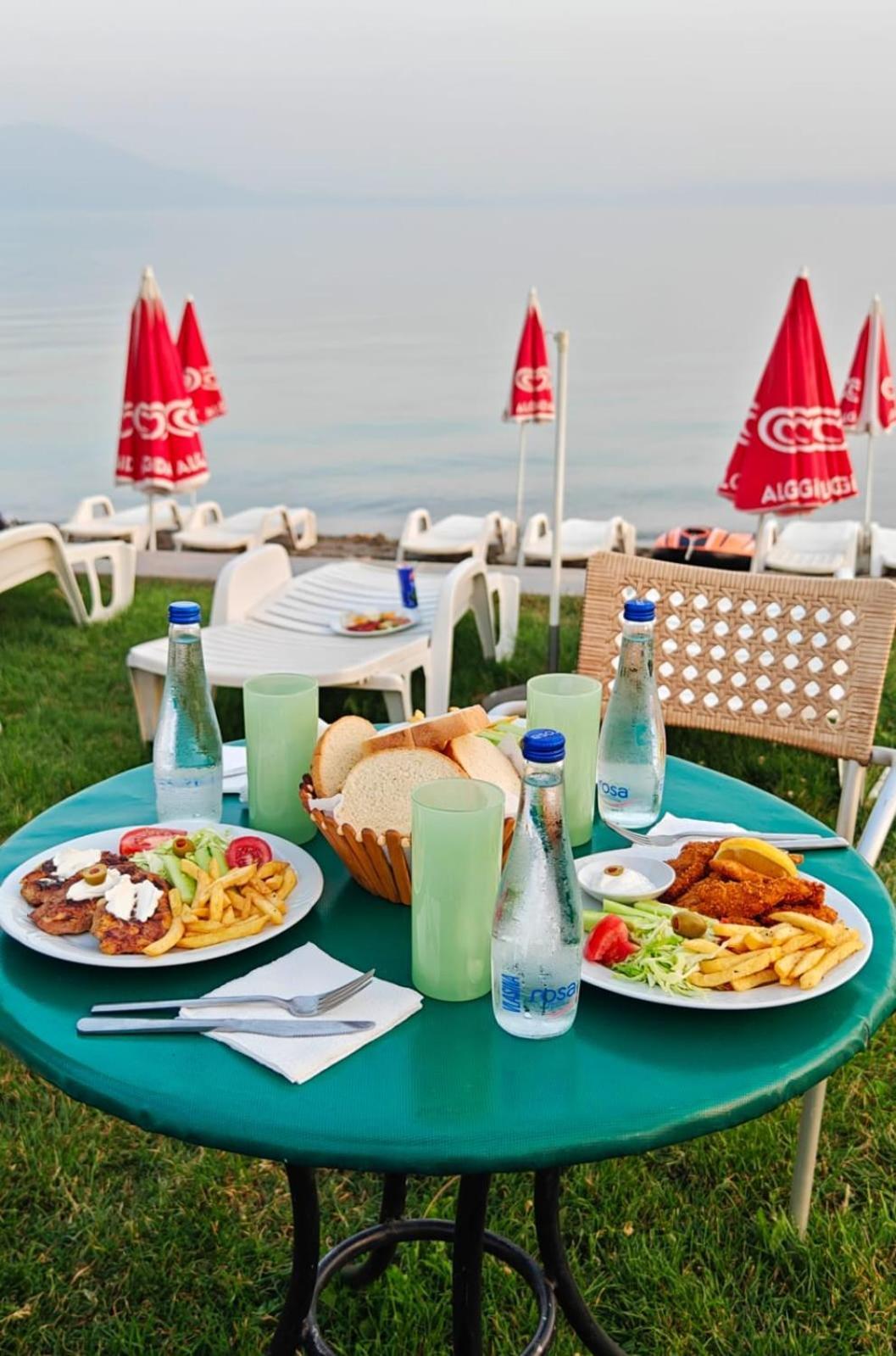 Hotel Ariston Струга Екстериор снимка