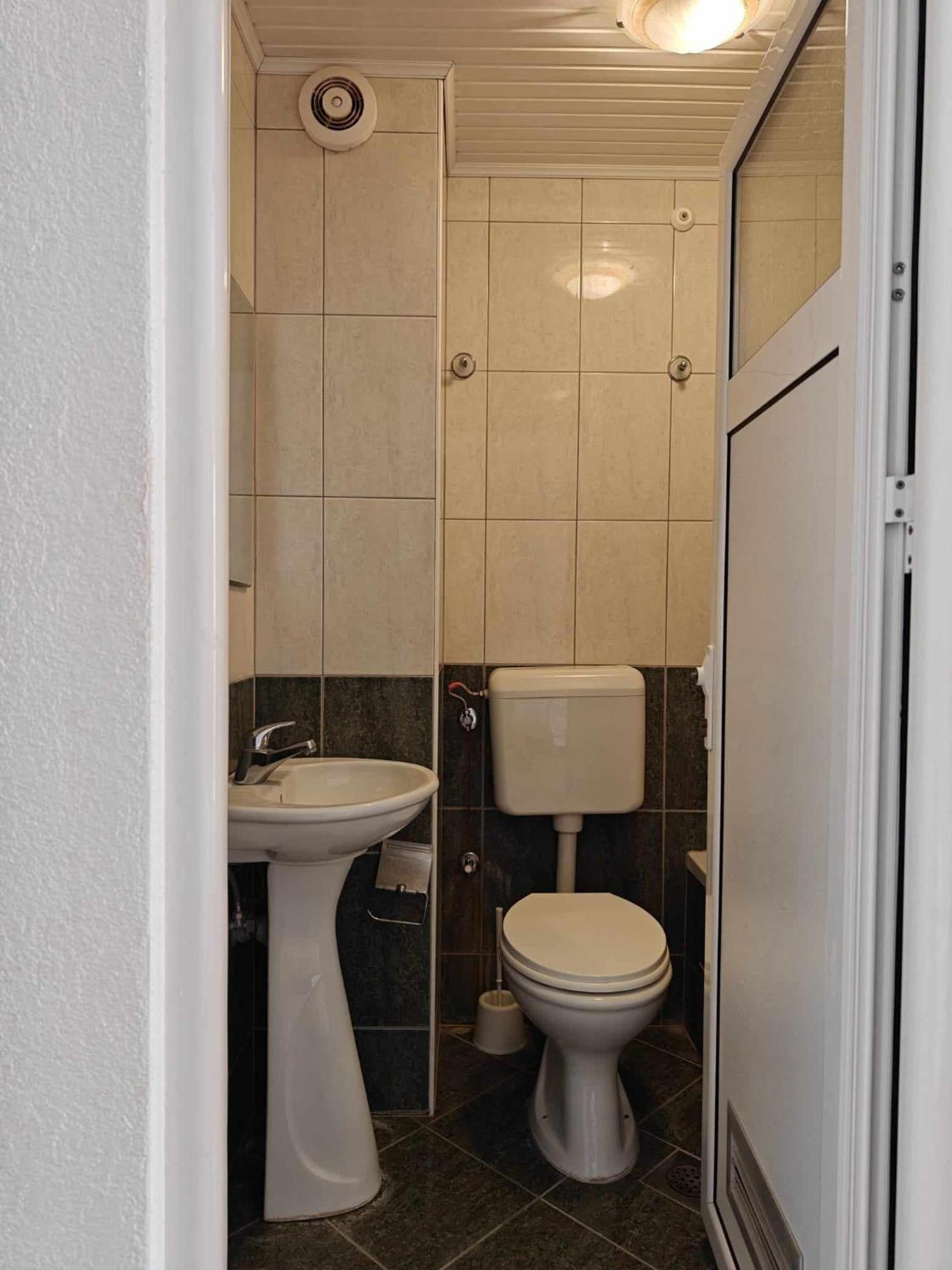 Hotel Ariston Струга Екстериор снимка